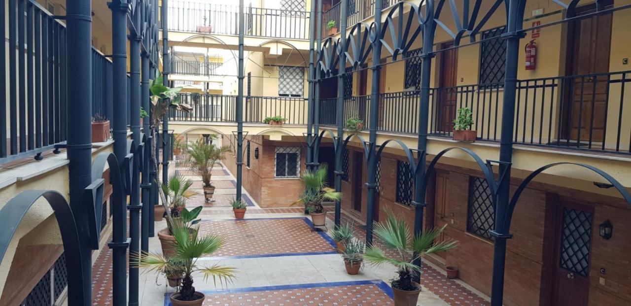 Estudio Sevilla Centro المظهر الخارجي الصورة